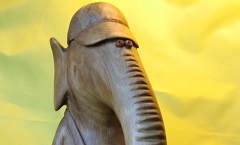 Слоник - Деревянная скульптура Владимира Цепляева
